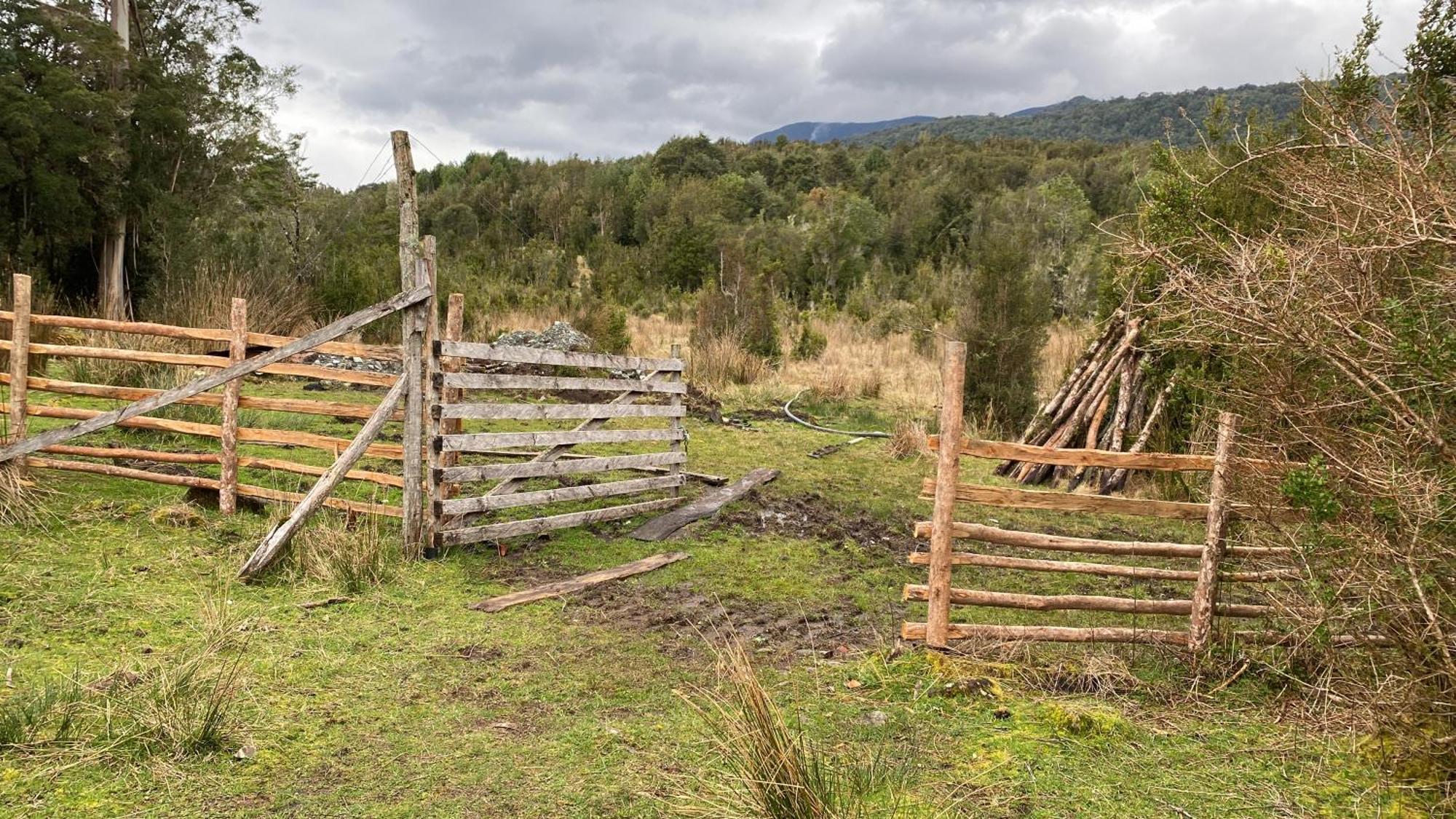 Beautiful Don Pedro Cabin, Chilean Patagonia. Casa de férias *